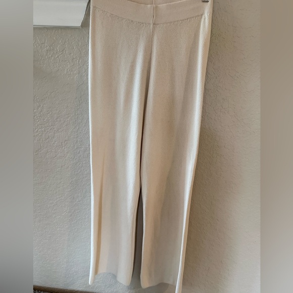 Cream Sweater Set - Picture 8 of 10